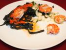 Schwarze Tagliolini mit Paprikaschaumsoße und gebratenen Kräutersaitlingen - Rezept