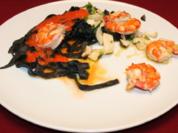 Schwarze Tagliolini mit Paprikaschaumsoße und gebratenen Kräutersaitlingen - Rezept