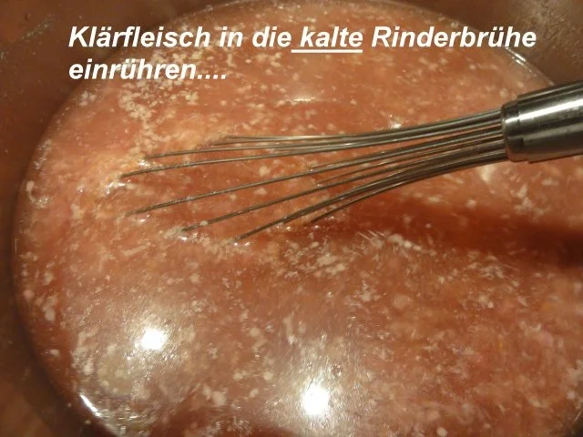 Suppe:    feine RINDER - CONSOMMÉ - Rezept - Bild Nr. 5