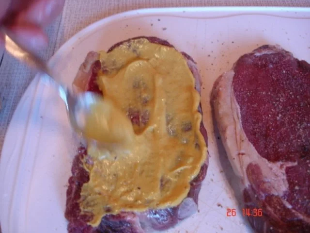 Zwiebelrostbraten mit Senfkruste - Rezept - Bild Nr. 6