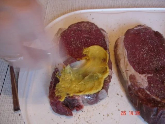 Zwiebelrostbraten mit Senfkruste - Rezept - Bild Nr. 5