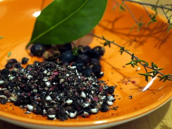 Geschnetzeltes vom Rind in Rotwein-Cassis-Sauce - Rezept - Bild Nr. 2