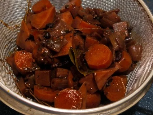 Geschnetzeltes vom Rind in Rotwein-Cassis-Sauce - Rezept - Bild Nr. 6