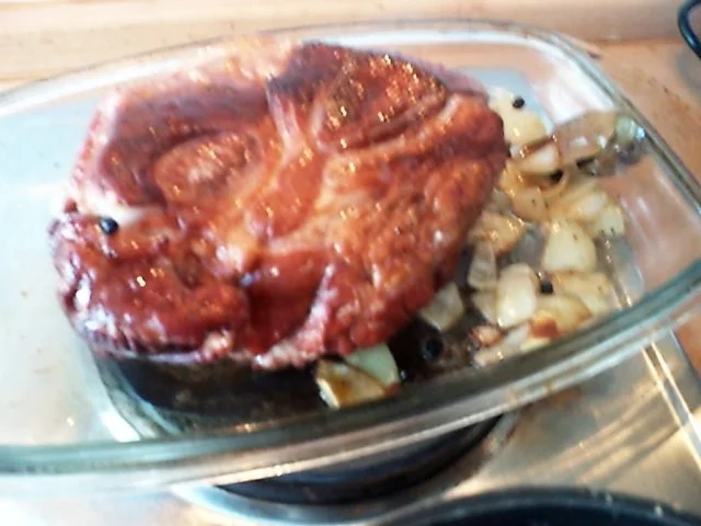 Rezept: festlich:Gebackenes Kasselerbug mit Apfelrotkohl Bild Nr. 4 festlich:Gebackenes Kasselerbug mit Apfelrotkohl - Rezept - Bild Nr. 4