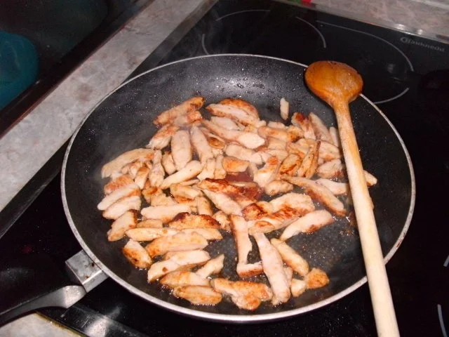 Rezept: Hähnchenragout mit Rahmpilzen Bild Nr. 3 Hähnchenragout mit Rahmpilzen - Rezept - Bild Nr. 3