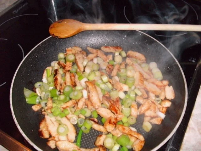 Rezept: Hähnchenragout mit Rahmpilzen Bild Nr. 4 Hähnchenragout mit Rahmpilzen - Rezept - Bild Nr. 4