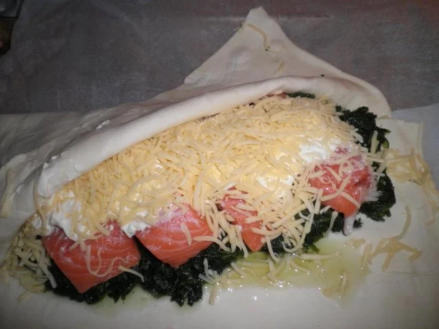 Rezept: Wildlachs auf Spinat im Blätterteig Bild Nr. 5 Wildlachs auf Spinat im Blätterteig - Rezept - Bild Nr. 5