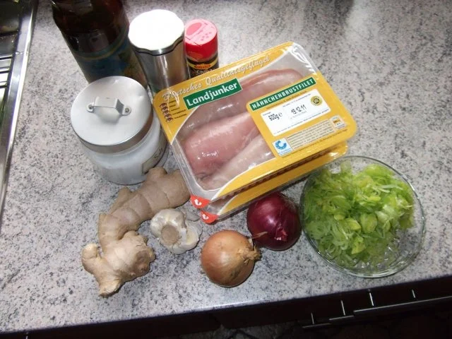 Hähnchenbrustfilets in Lauch Zwiebelsoße Dieter´s Art - Rezept - Bild Nr. 2