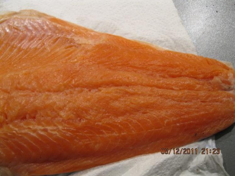 selbst gebeizter Lachs - Rezept mit Bild - kochbar.de