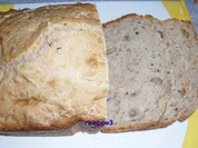 Backen: Nussiges Weihnachts-Dinkel-Brot - Rezept