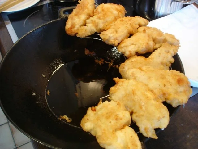 Rezept: Gebackene Hähnchenbrustfilets mit Erdnusssauce und Reis Bild Nr. 11 Gebackene Hähnchenbrustfilets mit Erdnusssauce und Reis - Rezept - Bild Nr. 11