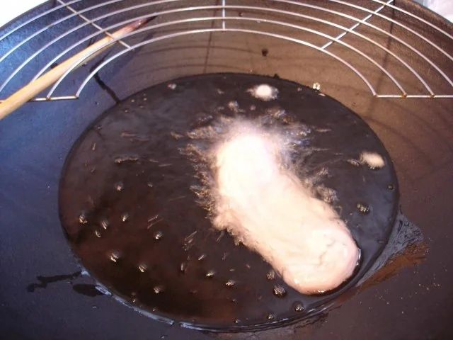 Rezept: Gebackene Hähnchenbrustfilets mit Erdnusssauce und Reis Bild Nr. 7 Gebackene Hähnchenbrustfilets mit Erdnusssauce und Reis - Rezept - Bild Nr. 7