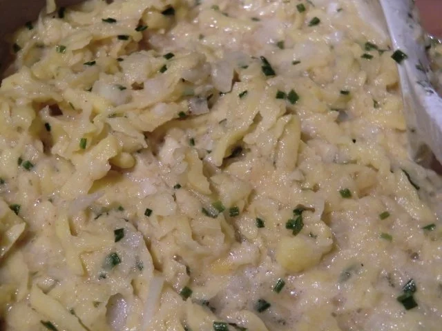 Rezept: Kartoffelpuffer mit Räucherlachs und Sahnemeerrettich Bild Nr. 2 Kartoffelpuffer mit Räucherlachs und Sahnemeerrettich - Rezept - Bild Nr. 2