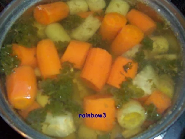 Rezept: Kochen: Cremige Gemüse-Kartoffel-Suppe Bild Nr. 6 Kochen: Cremige Gemüse-Kartoffel-Suppe - Rezept - Bild Nr. 6