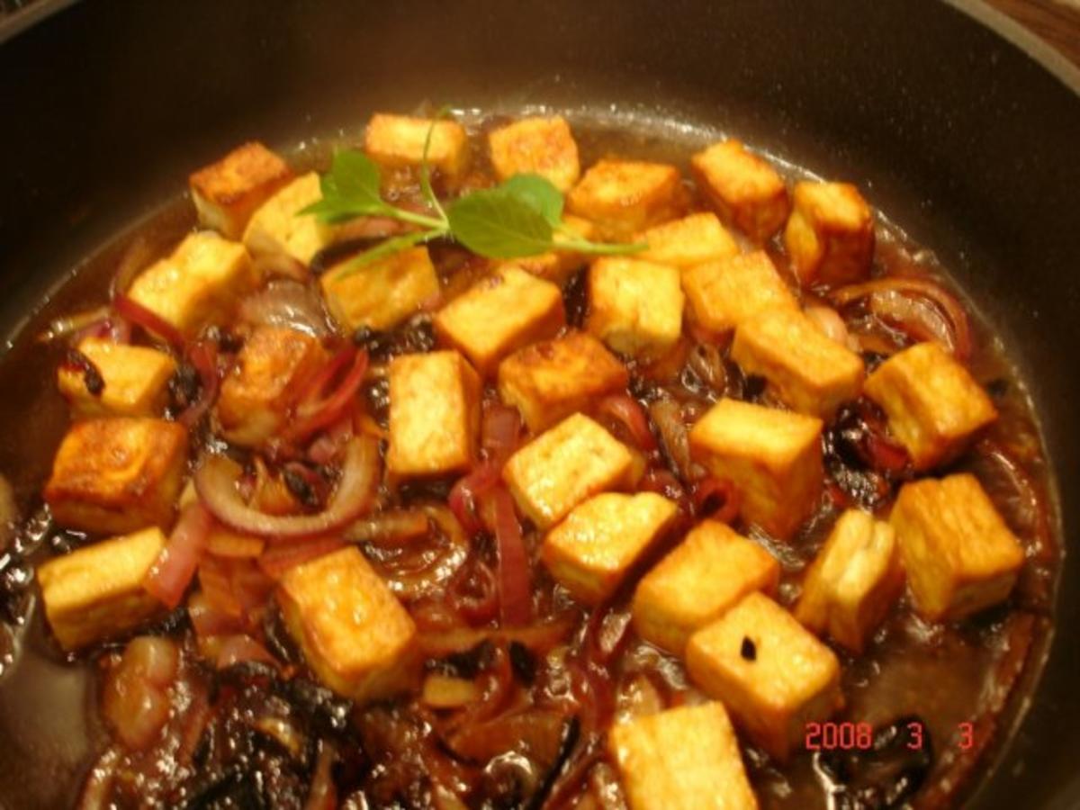 Knuspriger Tofu mit roten Zwiebeln - Rezept - Bild Nr. 5