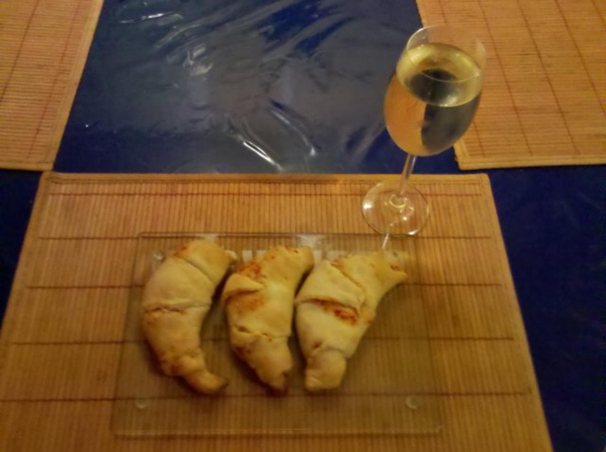 Abendbrot: Gefüllte Croissants mit dreierlei Käse - Rezept