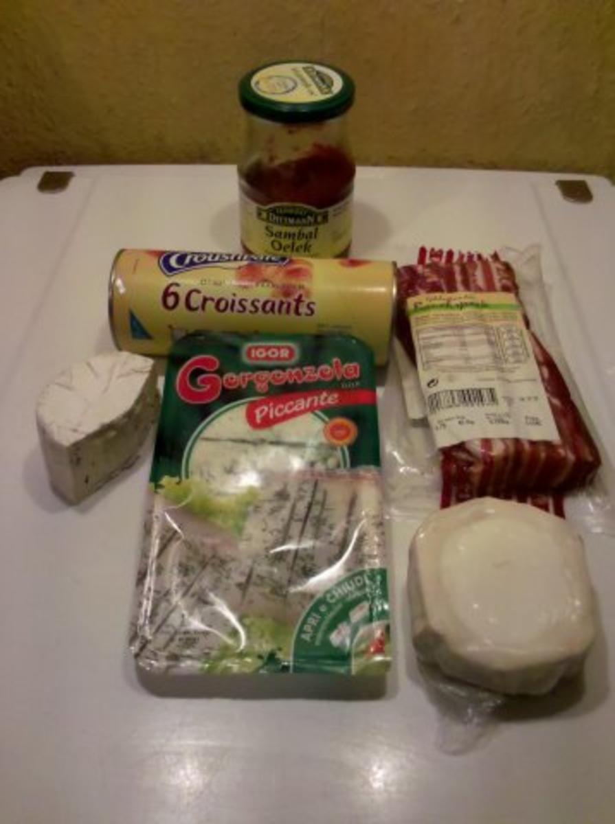 Abendbrot: Gefüllte Croissants mit dreierlei Käse - Rezept - Bild Nr. 2