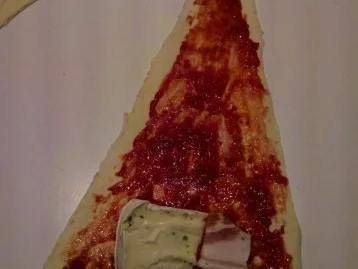 Rezept: Abendbrot: Gefüllte Croissants mit dreierlei Käse Bild Nr. 4 Abendbrot: Gefüllte Croissants mit dreierlei Käse - Rezept - Bild Nr. 4