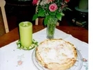 Gedeckter Apfelkuchen mit Rosinen - Rezept