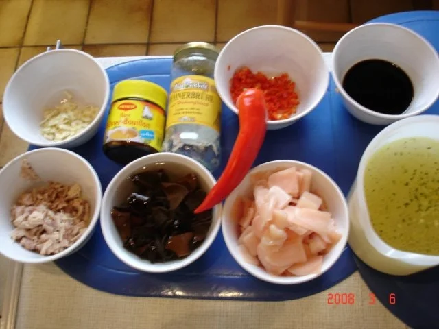 Süß-saure-scharfe Suppe - Rezept - Bild Nr. 2