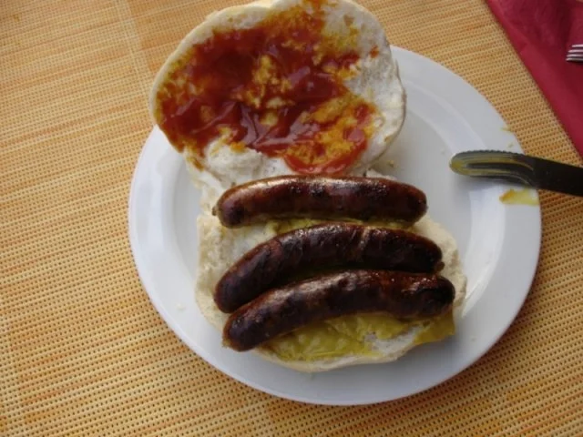 Rezept: Bratwürstchen im Semmel Bratwürstchen im Semmel - Rezept