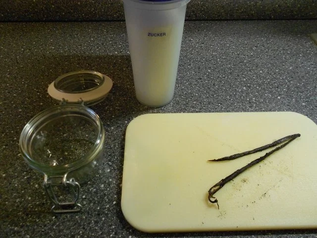 Rezept: Bourbon-Vanille-Zucker selbst gemacht Bild Nr. 2 Bourbon-Vanille-Zucker selbst gemacht - Rezept - Bild Nr. 2