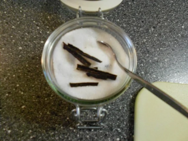 Rezept: Bourbon-Vanille-Zucker selbst gemacht Bild Nr. 5 Bourbon-Vanille-Zucker selbst gemacht - Rezept - Bild Nr. 5