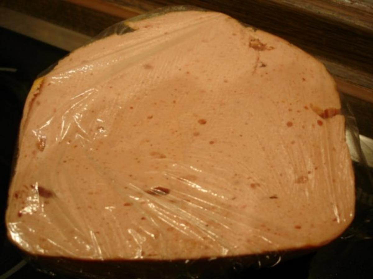 Brot mit gebratenem Leberkäse und Spiegelei - Rezept - Bild Nr. 3