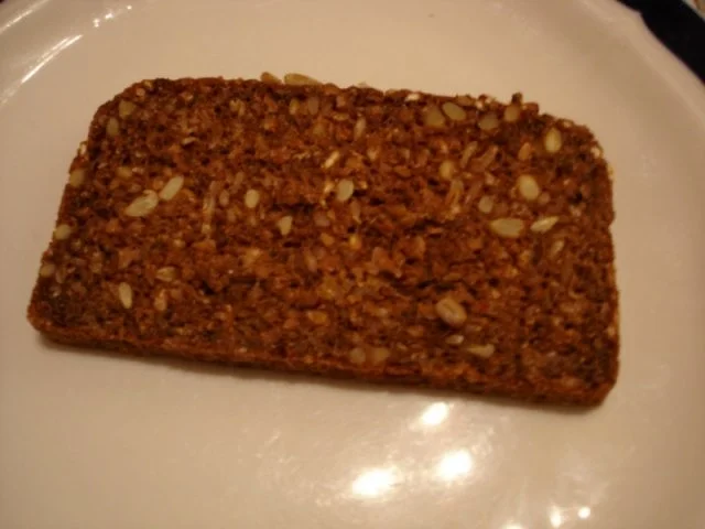 Brot mit gebratenem Leberkäse und Spiegelei - Rezept - Bild Nr. 6