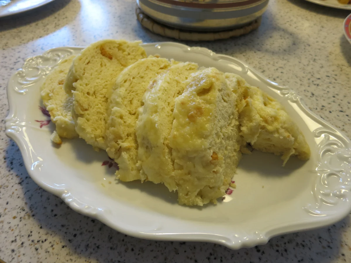 Semmelknödel oder Böhmischer Knödel - Rezept - Bild Nr. 10