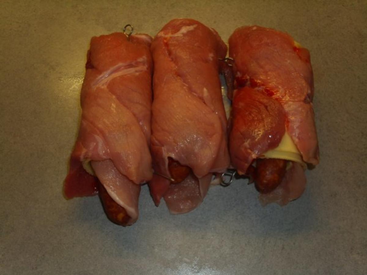 Schweinerouladen mit Knacker - Rezept - Bild Nr. 4
