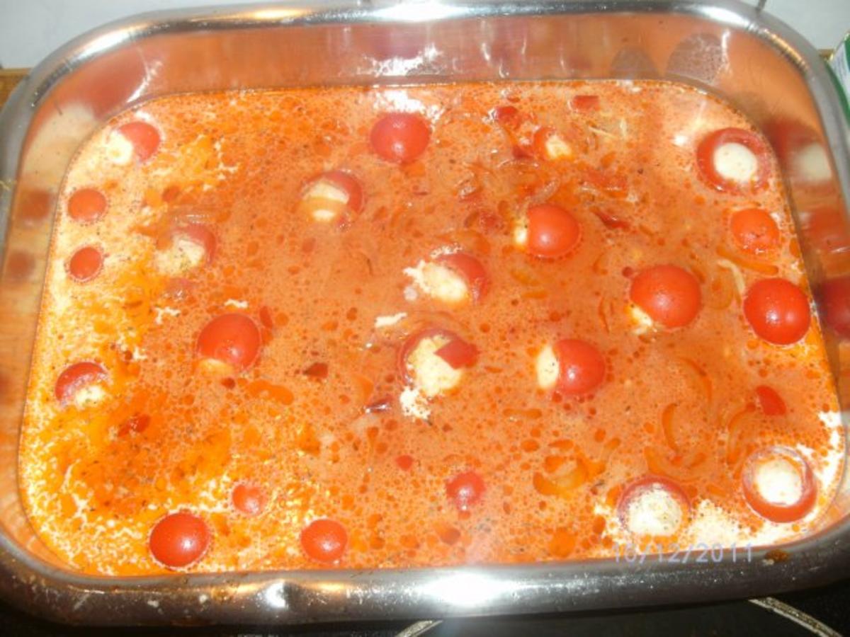 Gefüllte Mini Tomaten mit Putenbrust überbacken - Rezept - kochbar.de