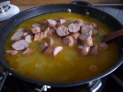 Kartoffelsuppe mit Käsewürstchen