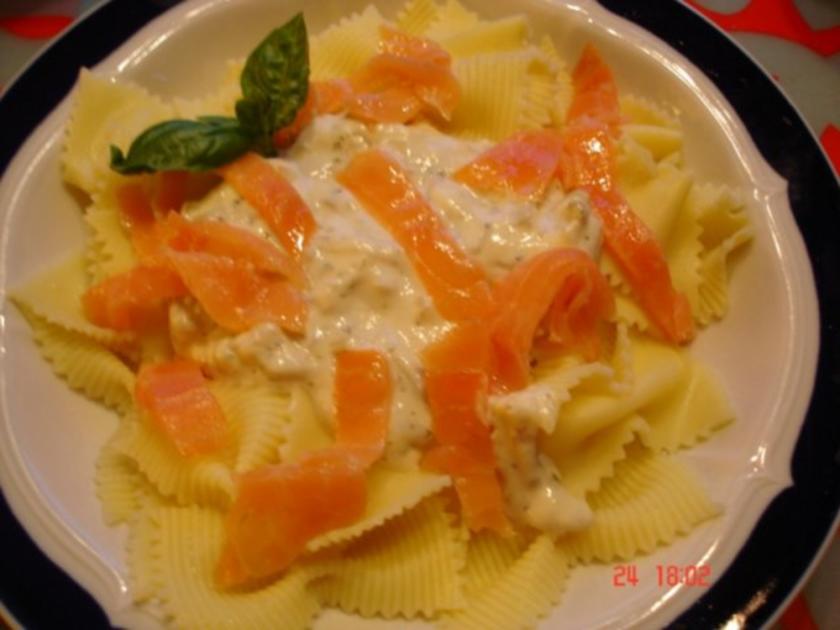 Farfalle mit Käsesauce - Rezept mit Bild - kochbar.de