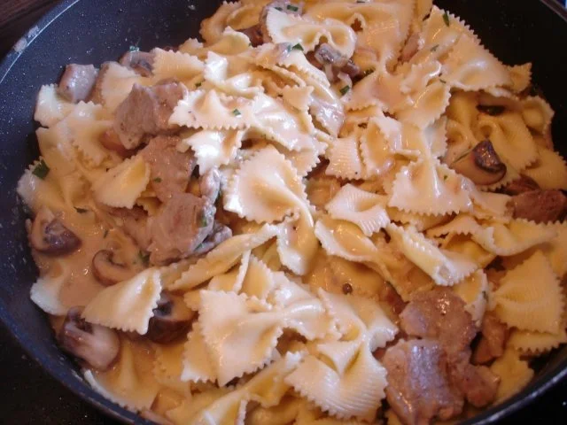 Farfalle mit Schweinefilet - Rezept - Bild Nr. 10