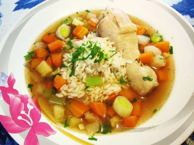 Ein schnelles Hühnersüppchen ... - Rezept