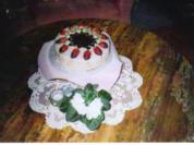 Erdbeer-Marzipan-Torte "Maiglück" - Rezept