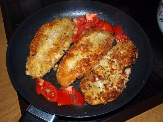 Rezept: Rotbarschfilets mit lauwarmem Röstkartoffelsalat im Rucolakranz Bild Nr. 3 Rotbarschfilets mit lauwarmem Röstkartoffelsalat im Rucolakranz - Rezept - Bild Nr. 3