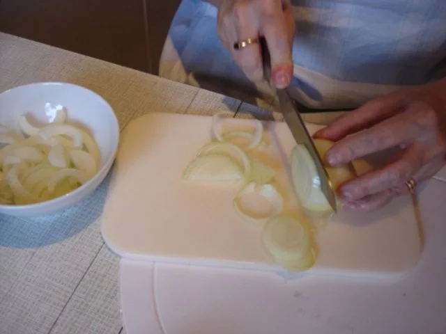 Rezept: Filetkrüstchen mit Zwiebelhaube Bild Nr. 4 Filetkrüstchen mit Zwiebelhaube - Rezept - Bild Nr. 4