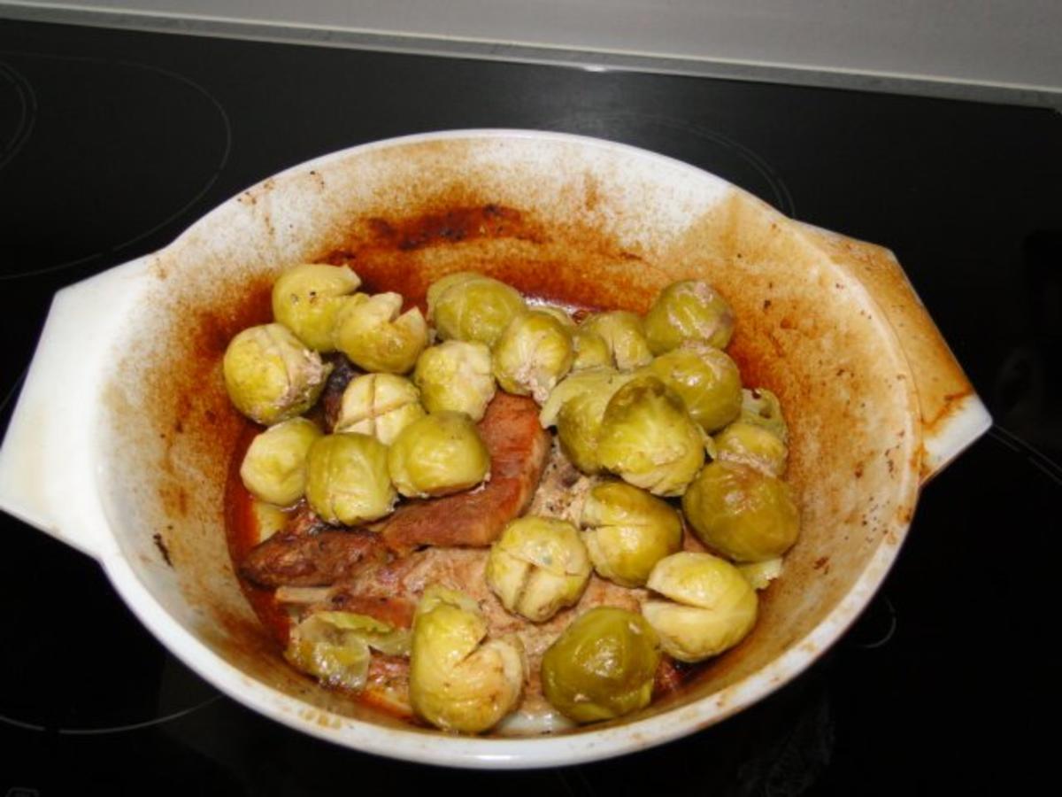 Rosenkohl mit Kartoffeln und Schweinekottelet "Auflauf ohne Fett" "Vor dem großen Fressen" - Rezept - Bild Nr. 2