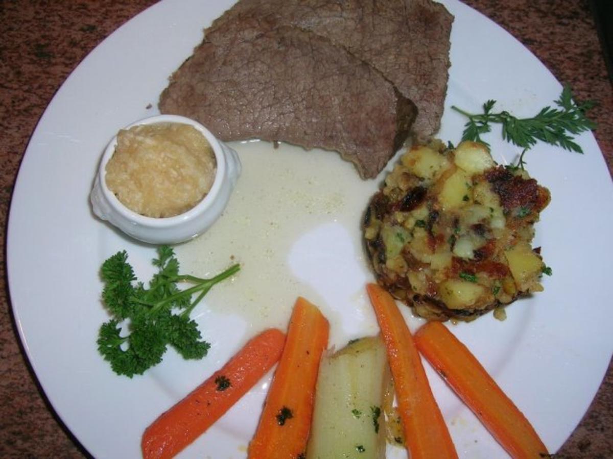 Tafelspitz (jedoch angebraten) mit Kartoffelschmarrn und Apfelkren - Rezept - Bild Nr. 3