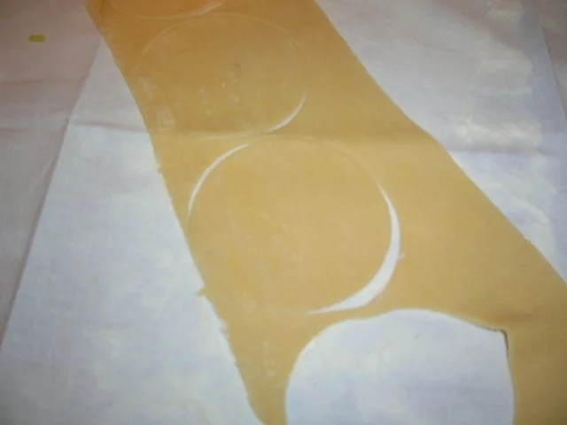 Hirschragout in Rotweinsauce,  karamellisierten Trauben +selbstgemachten Steinpilz-Ravioli - Rezept - Bild Nr. 12