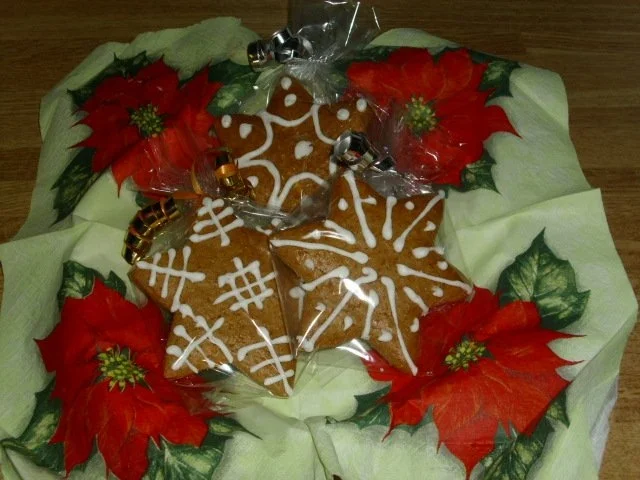 Rezept: Lebkuchensterne zum verschenken Lebkuchensterne zum verschenken - Rezept