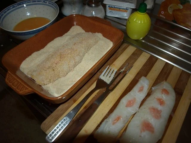 Kabeljau mit Räucherlachs gespickt auf gedünsteten Weißkohl - Rezept - Bild Nr. 3