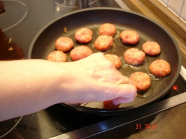 Rezept: Party Mettbällchen Bild Nr. 4 Party Mettbällchen - Rezept - Bild Nr. 4