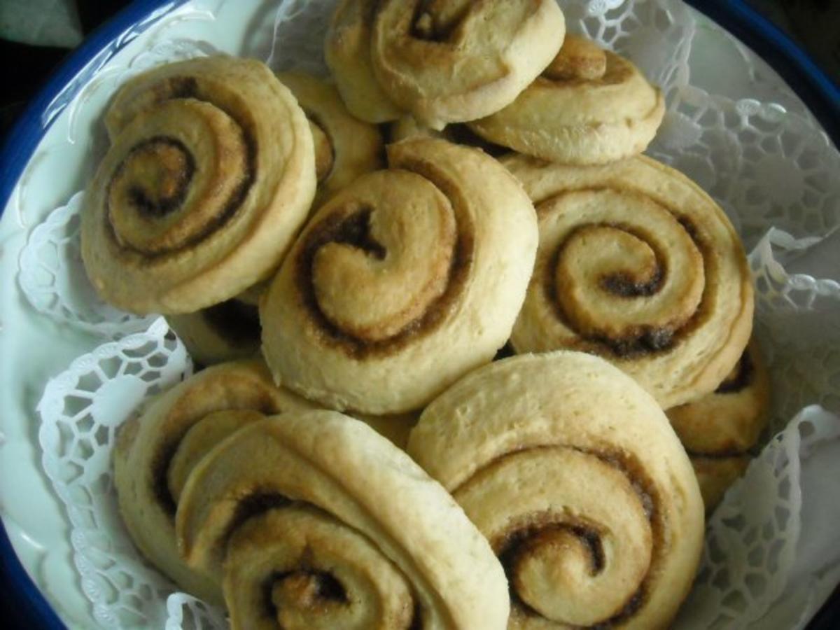 Bilder für Zimtschnecken ohne Zuckerguss - Rezept