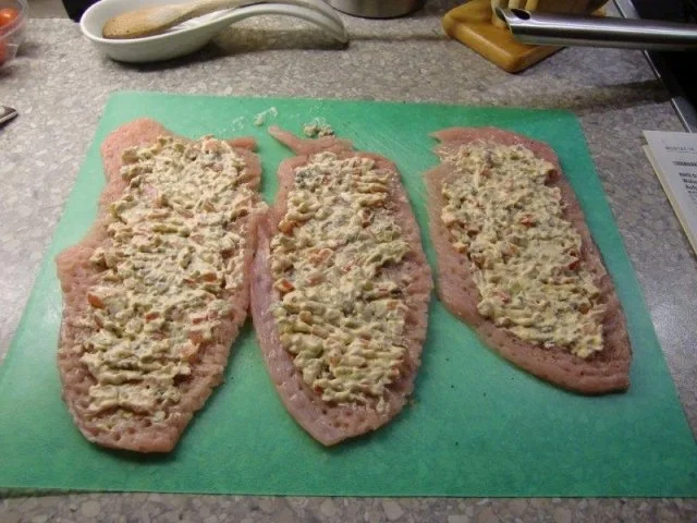 Rezept: Gefüllte Putenröllchen Bild Nr. 9 Gefüllte Putenröllchen - Rezept - Bild Nr. 9