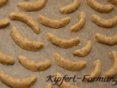 Vanillekipferl - nun ist die Zeit dafür - Rezept - Bild Nr. 4