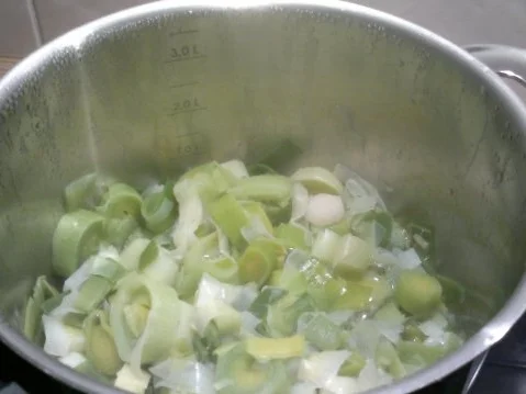 Blätterteigpizza mit Lauch und Hack - Rezept - Bild Nr. 2