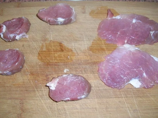 Rezept: Involtini gefüllt m Riesengarnelen, Kartoffelgratin mit Rosmarin+ Oliven-Tomaten-Türmchen Bild Nr. 4 Involtini gefüllt m Riesengarnelen, Kartoffelgratin mit Rosmarin+ Oliven-Tomaten-Türmchen - Rezept - Bild Nr. 4